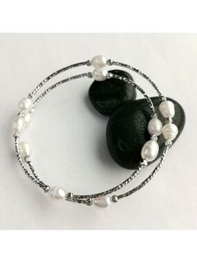 Nwt White freshwater Pearl sterling silver bangle wraparound bracelet